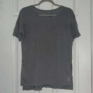 Women’s Nike Workout Top